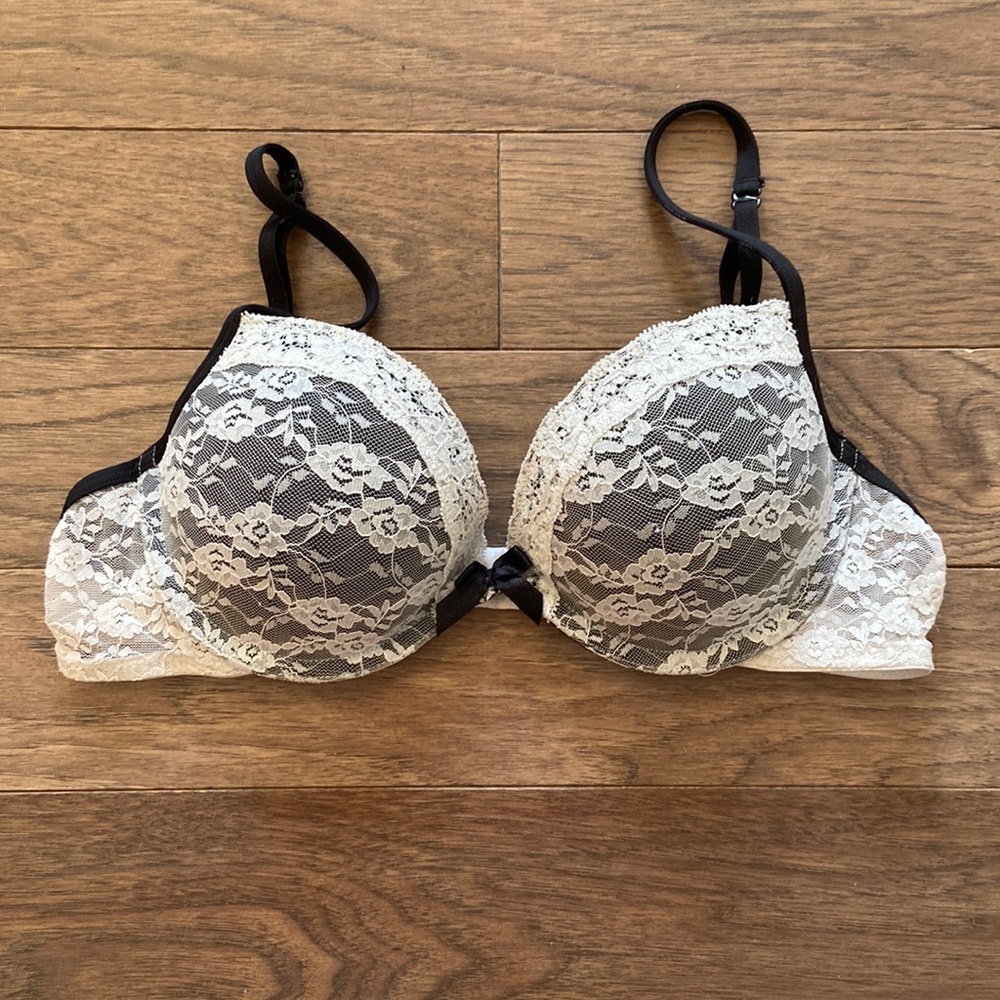 White Lace La Senza Push Up Bra
